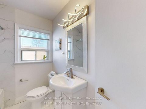 Photo 16 at 184 Lawrence Avenue, Harding, Richmond Hill