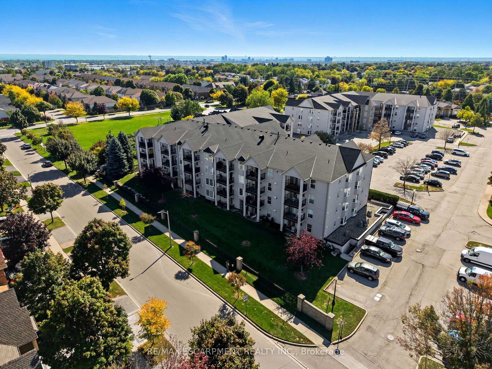 304 - 1421 Walker's Line, Tansley, Burlington 