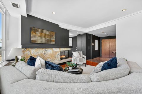 Photo 5 at Ph9 - 9 Boardwalk Drive, The Beaches, Toronto