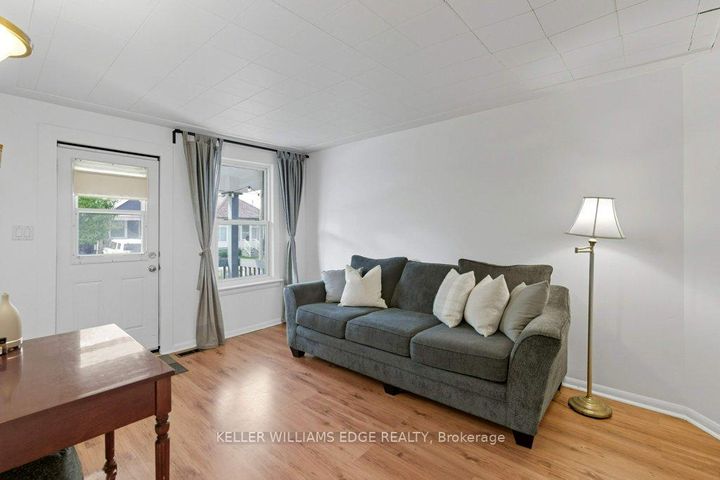 Photo 4 at 159 Hope Avenue, Homeside, Hamilton