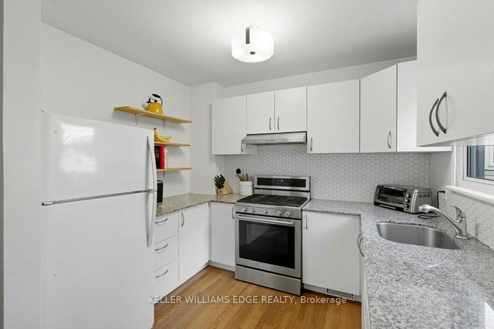 Photo 8 at 159 Hope Avenue, Homeside, Hamilton
