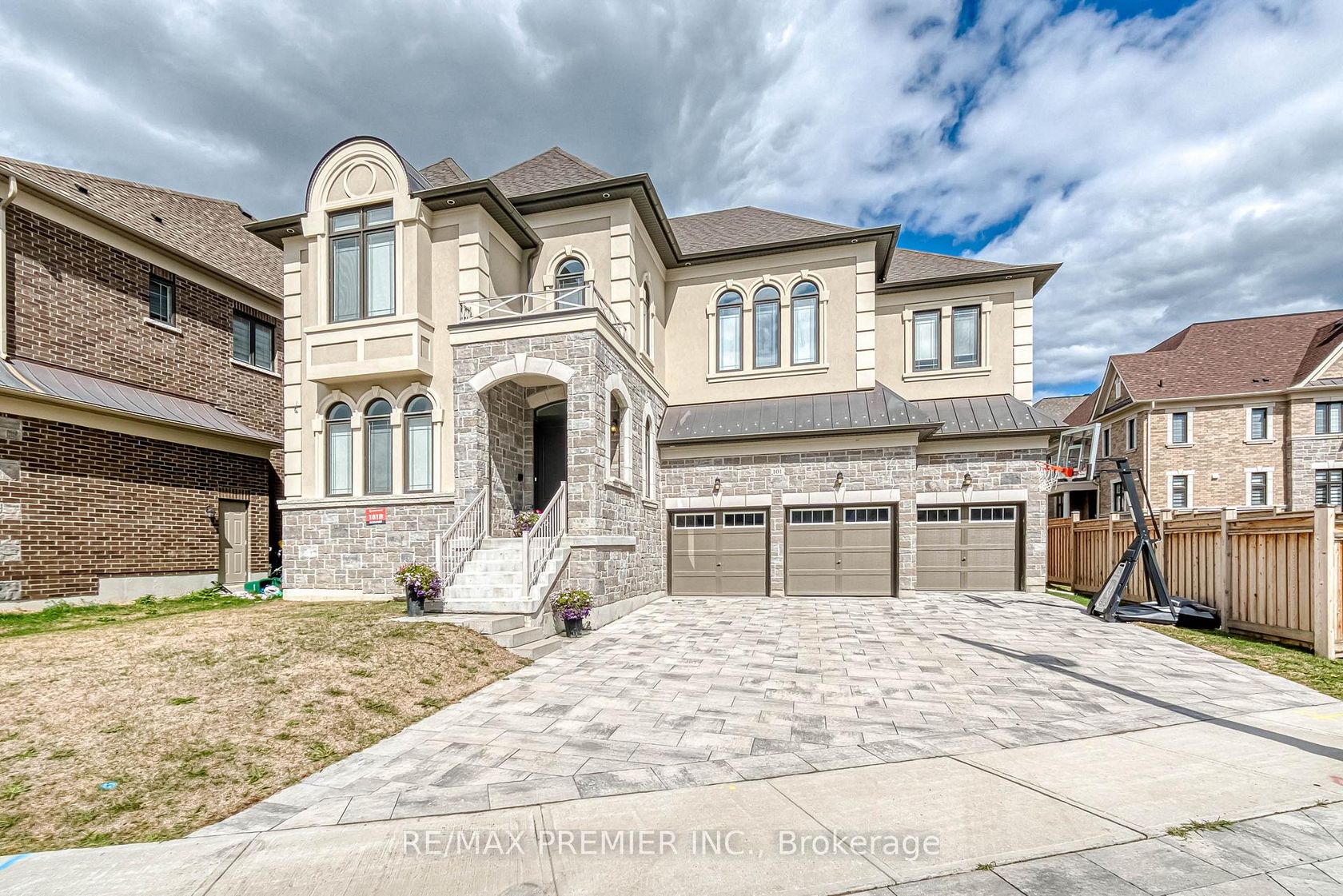 101 Appleyard Avenue, Kleinburg, Vaughan 