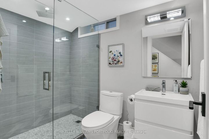 Photo 35 at 470 Merton Street, Mount Pleasant East, Toronto