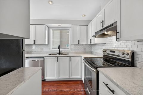 Photo 19 at 219 Nathan Crescent, Painswick South, Barrie