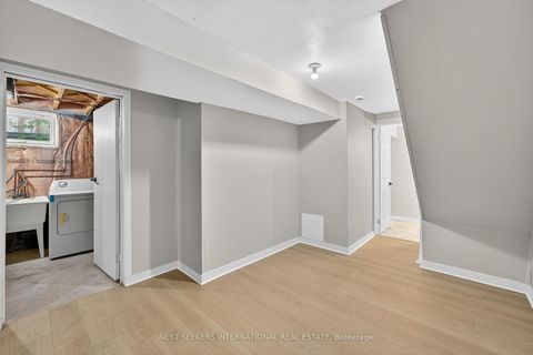 Photo 35 at 219 Nathan Crescent, Painswick South, Barrie