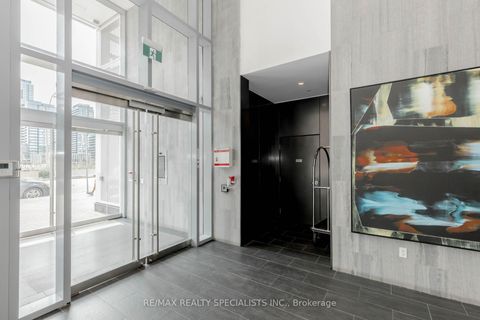 Photo 2 at 1705 - 576 FRONT Street W, Waterfront Communities C1, Toronto