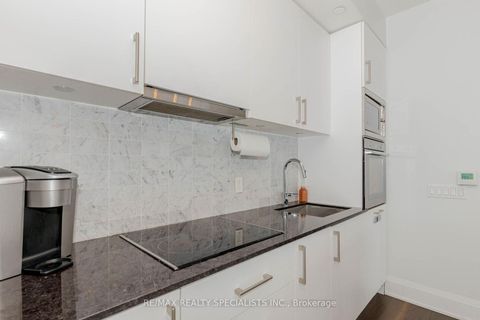 Photo 19 at 1705 - 576 FRONT Street W, Waterfront Communities C1, Toronto