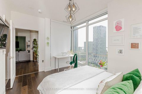 Photo 23 at 1705 - 576 FRONT Street W, Waterfront Communities C1, Toronto