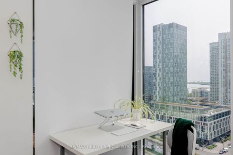 Photo 24 at 1705 - 576 FRONT Street W, Waterfront Communities C1, Toronto