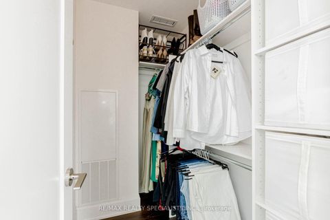 Photo 25 at 1705 - 576 FRONT Street W, Waterfront Communities C1, Toronto
