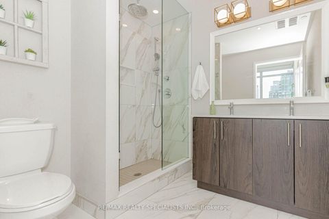 Photo 26 at 1705 - 576 FRONT Street W, Waterfront Communities C1, Toronto
