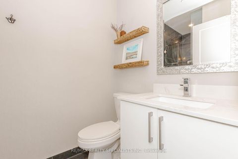 Photo 31 at 1705 - 576 FRONT Street W, Waterfront Communities C1, Toronto