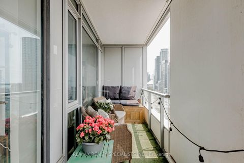 Photo 36 at 1705 - 576 FRONT Street W, Waterfront Communities C1, Toronto
