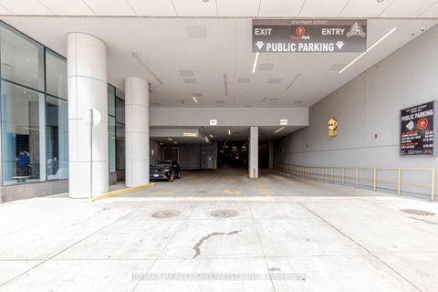 Photo 47 at 1705 - 576 FRONT Street W, Waterfront Communities C1, Toronto