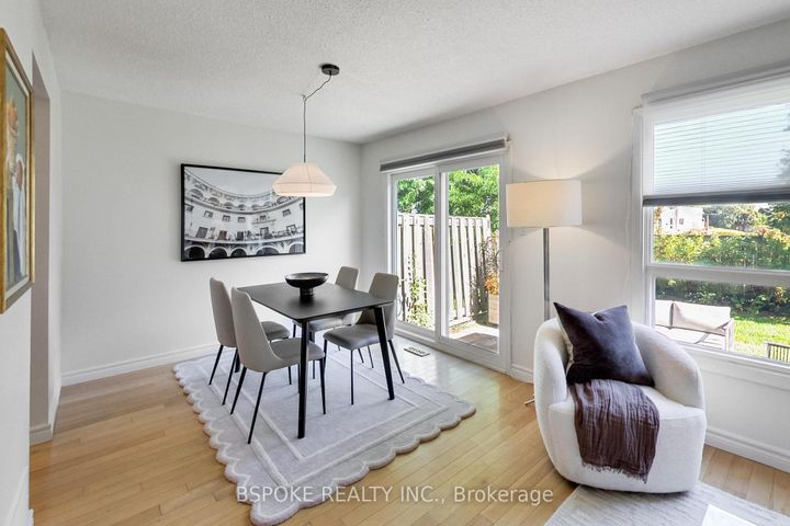Photo 8 at 3 - 3079 Fifth Line W, Erin Mills, Mississauga