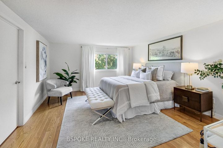 Photo 19 at 3 - 3079 Fifth Line W, Erin Mills, Mississauga