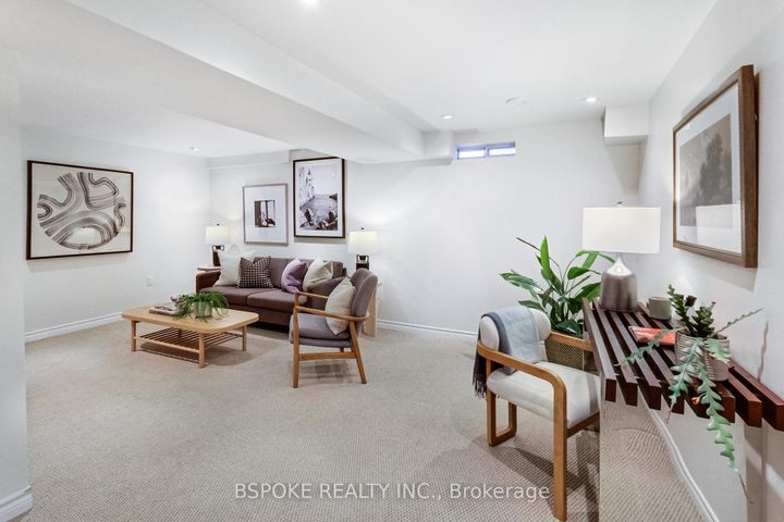 Photo 26 at 3 - 3079 Fifth Line W, Erin Mills, Mississauga