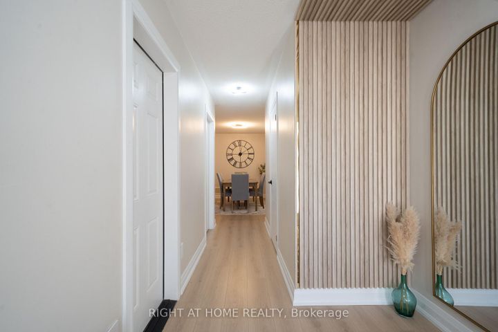 Photo 2 at 182 Meadowhawk Trail, Bradford, Bradford West Gwillimbury