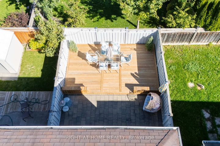 Photo 39 at 182 Meadowhawk Trail, Bradford, Bradford West Gwillimbury