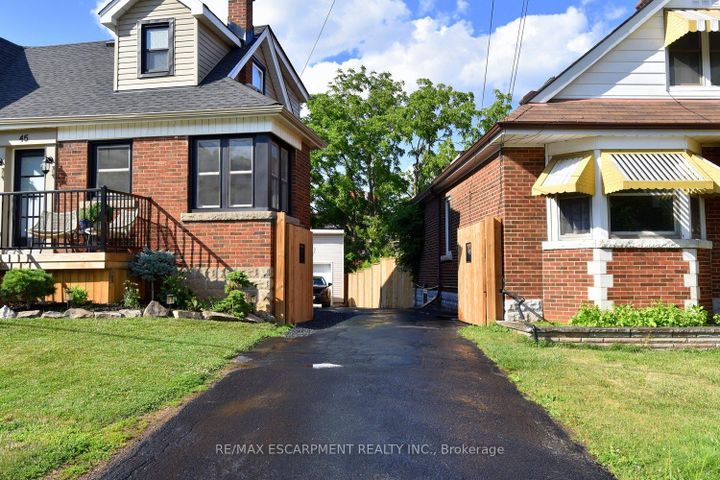 Photo 1 at 45 Dunkirk Drive, Rosedale, Hamilton