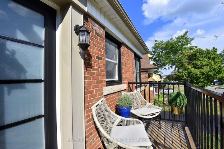 Photo 2 at 45 Dunkirk Drive, Rosedale, Hamilton