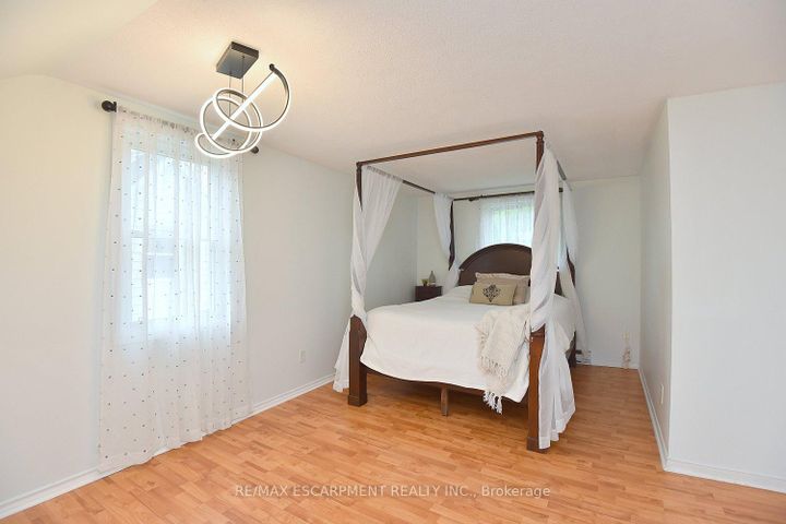 Photo 18 at 45 Dunkirk Drive, Rosedale, Hamilton