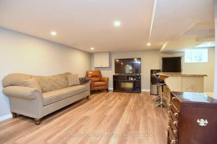 Photo 25 at 45 Dunkirk Drive, Rosedale, Hamilton