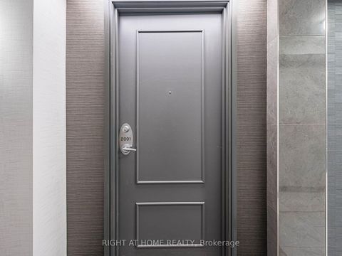Photo 11 at 2001 - 238 Doris Avenue, Willowdale East, Toronto