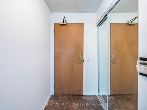 Photo 12 at 2001 - 238 Doris Avenue, Willowdale East, Toronto