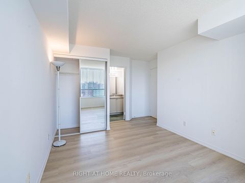 Photo 22 at 2001 - 238 Doris Avenue, Willowdale East, Toronto Photo 22 at 2001 - 238 Doris Avenue, Willowdale East, Toronto