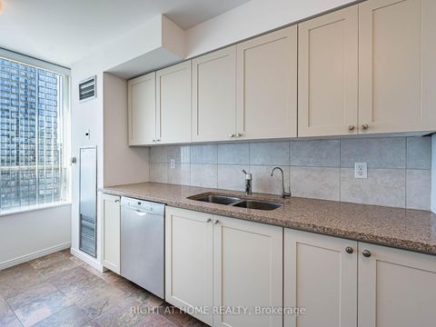 Photo 37 at 2001 - 238 Doris Avenue, Willowdale East, Toronto