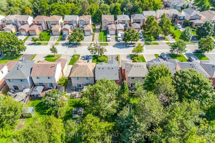 Photo 45 at 27 Lasby Lane, AC Acton, Halton Hills