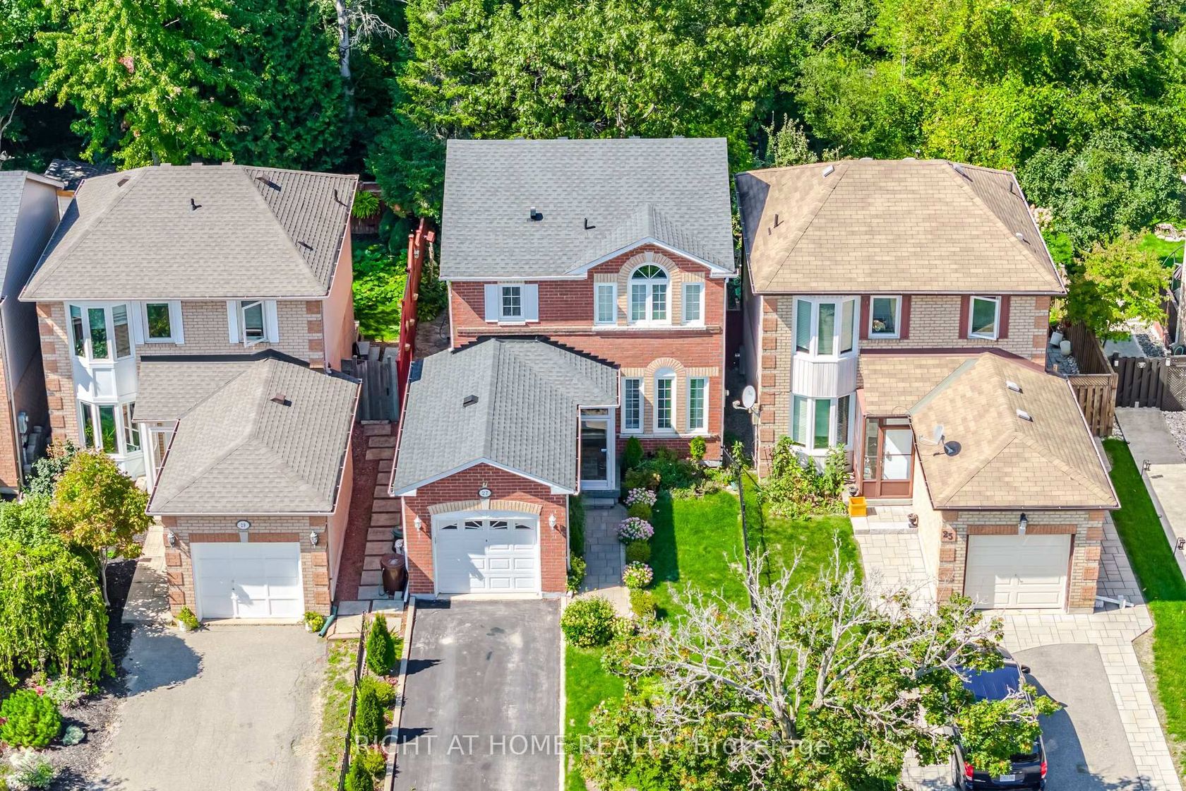 27 Lasby Lane, AC Acton, Halton Hills 2