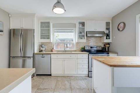 Photo 14 at 103 Neilson Drive, Markland Wood, Toronto