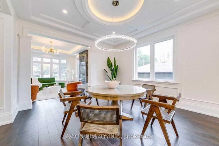 Photo 5 at 3 Sutcliffe Drive, Bayview Village, Toronto