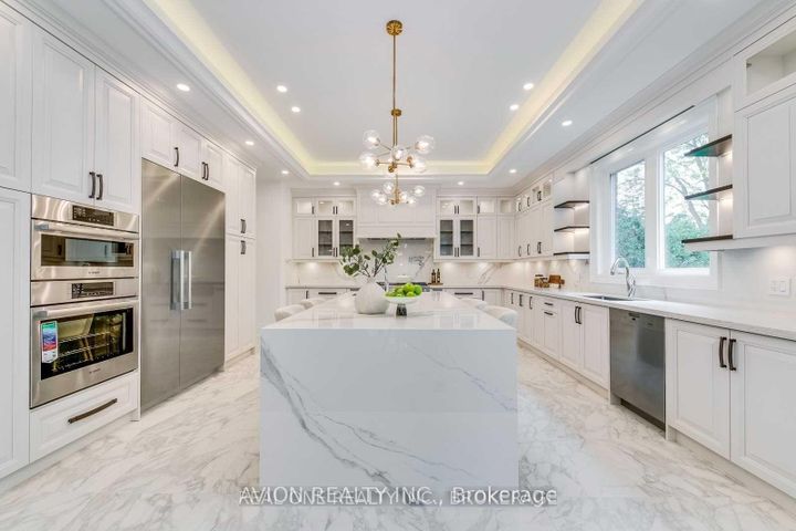 Photo 9 at 3 Sutcliffe Drive, Bayview Village, Toronto