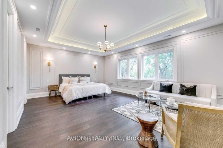 Photo 16 at 3 Sutcliffe Drive, Bayview Village, Toronto