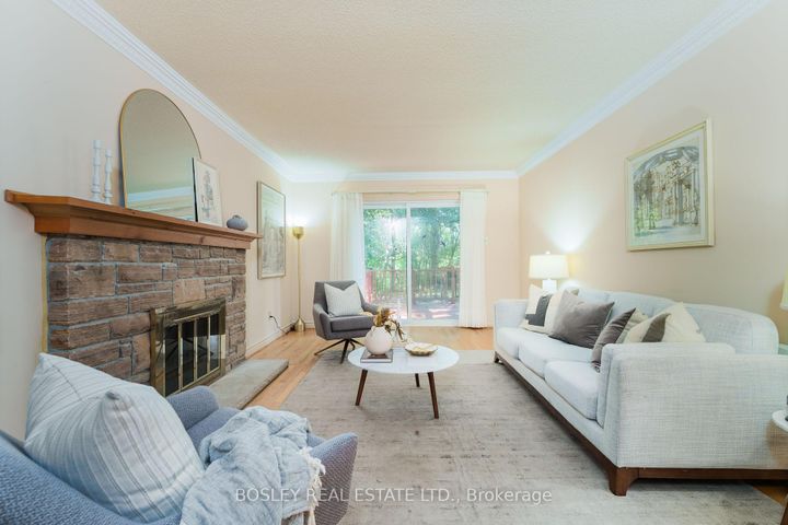 Photo 10 at 8 Roverdale Court, Unionville, Markham