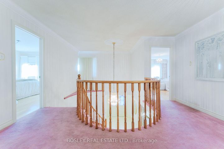 Photo 19 at 8 Roverdale Court, Unionville, Markham