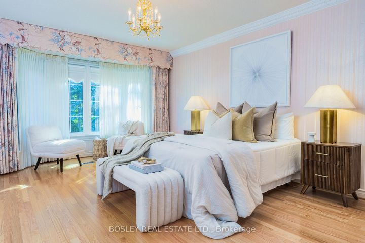 Photo 23 at 8 Roverdale Court, Unionville, Markham