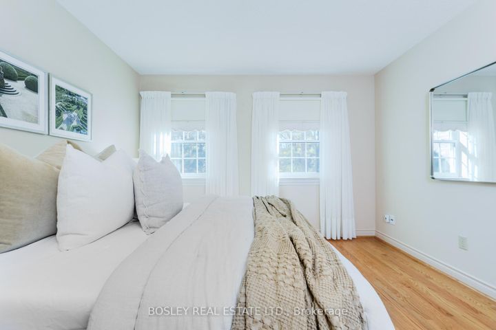 Photo 27 at 8 Roverdale Court, Unionville, Markham