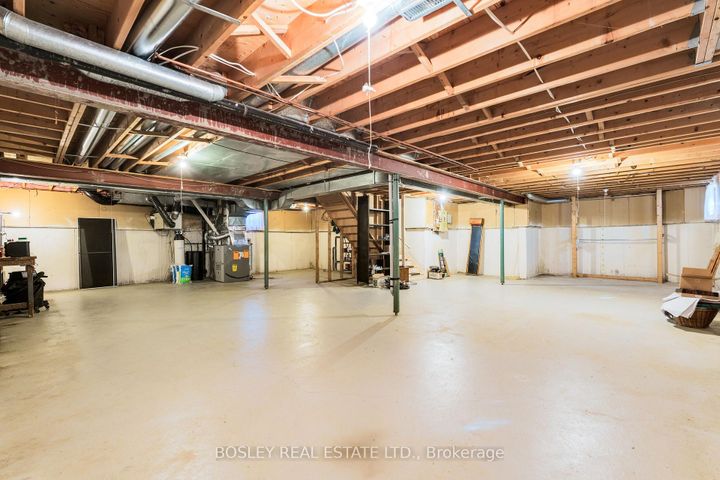 Photo 30 at 8 Roverdale Court, Unionville, Markham