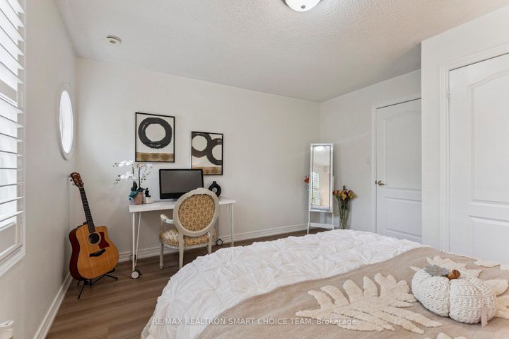 Photo 27 at 34 McBride Lane, Willowdale West, Toronto