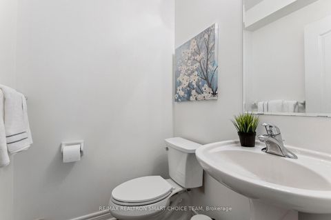 Photo 21 at 34 McBride Lane, Willowdale West, Toronto