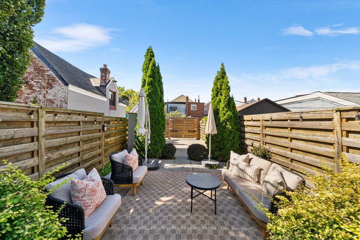 Photo 30 at 386 Crawford Street, Bellwoods, Toronto