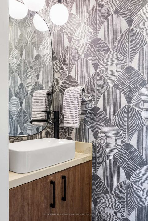 Photo 13 at 386 Crawford Street, Bellwoods, Toronto