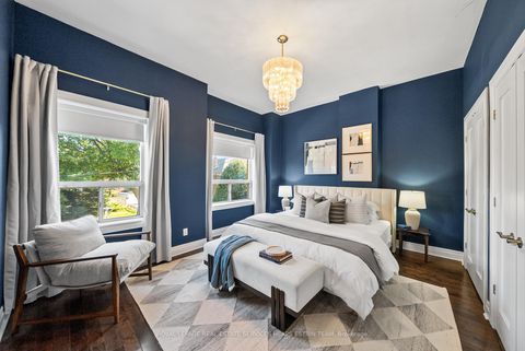 Photo 15 at 386 Crawford Street, Bellwoods, Toronto