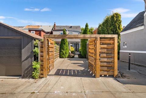 Photo 33 at 386 Crawford Street, Bellwoods, Toronto