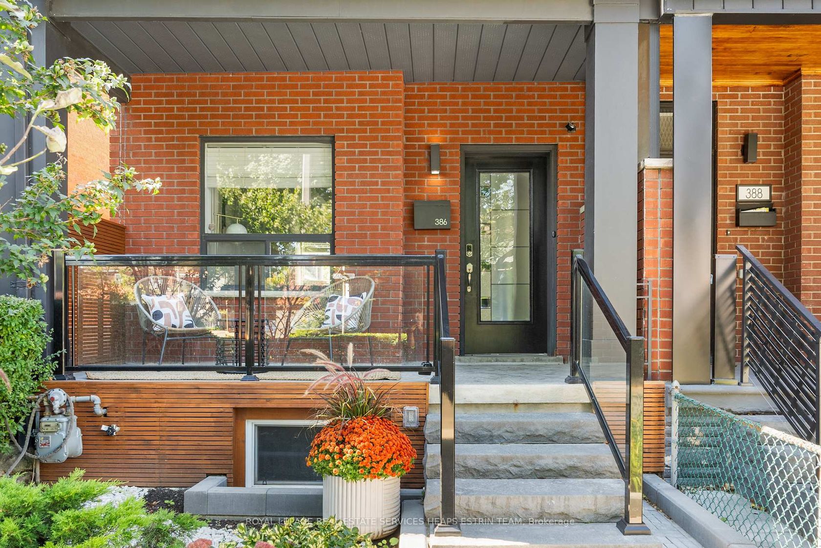 386 Crawford Street, Bellwoods, Toronto 