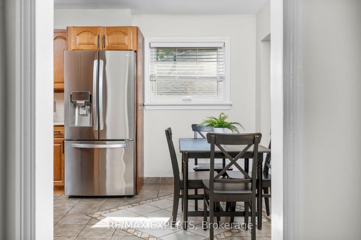 Photo 18 at 11 Smallwood Drive, CFB, Toronto
